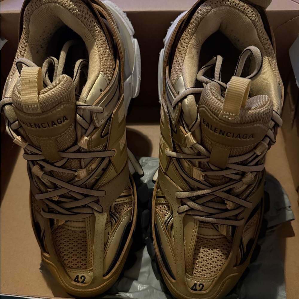 Balenciaga size 9men - Picture 2 of 7